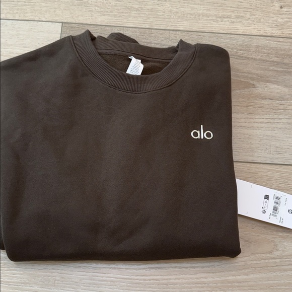 NEW Alo Accolade Crewneck Pullover Espresso Medium - Picture 3 of 3
